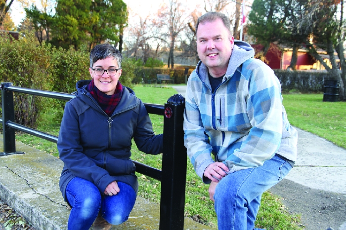 Clay and Ami Leduc put in a lot of hours over the summer restoring the cast iron fence at the Moosomin Cenotaph, along with Clay’s mother Dolores Skow. The fence was formerly painted silver and many people didn’t notice the decorative poppies on the fence, also in silver. Now the fence has been restored, the poppies have been painted red and the fence has been painted black.